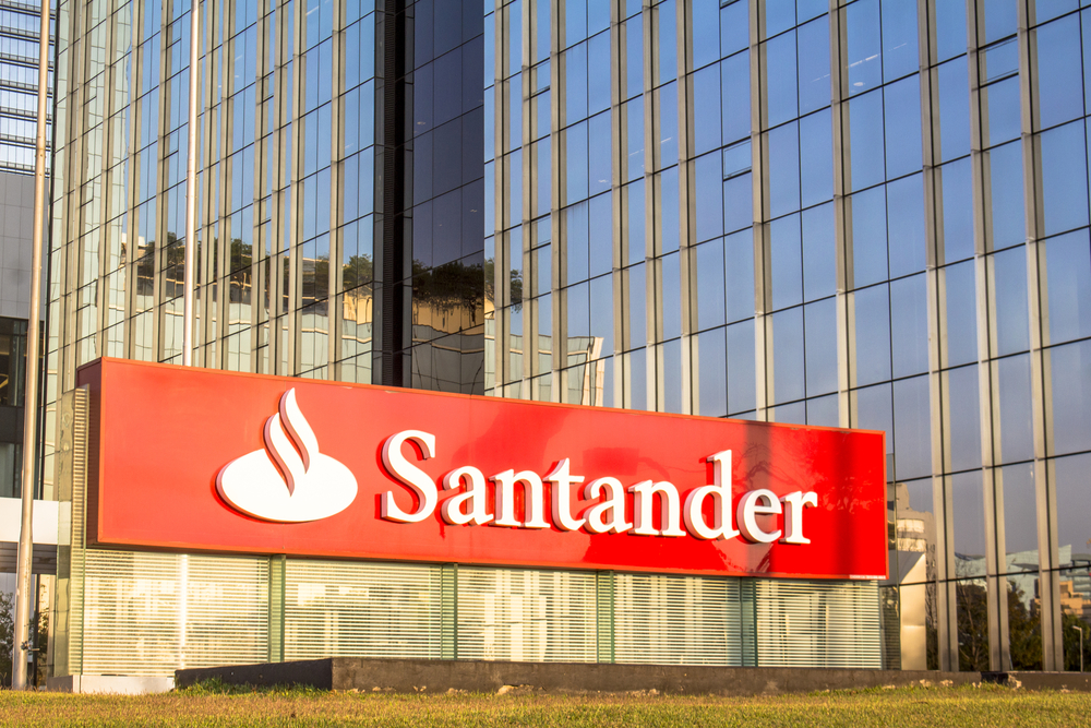 Banco Santander mejora su beneficio impulsado por el mercado brasileño